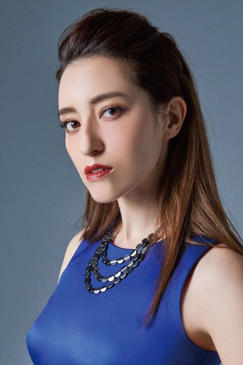 Photo of Lara Veronin