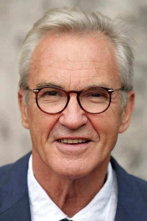 Photo of Larry Lamb