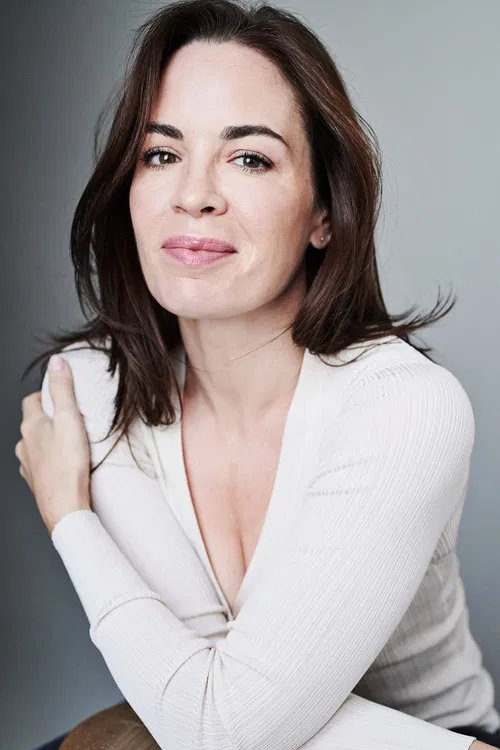 Photo of Eve Macklin