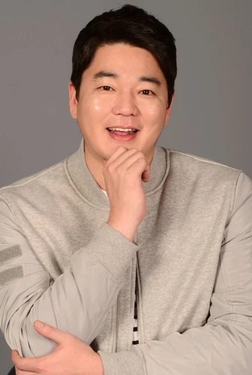 Photo of Moon Ji-yoon