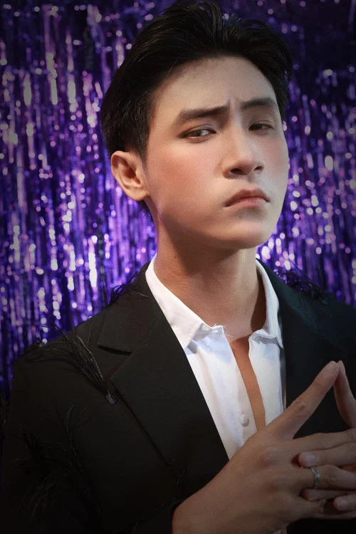 Photo of LĂ˝ Thanh ChĂ