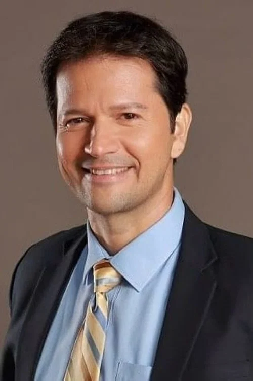 Photo of Jestoni Alarcon