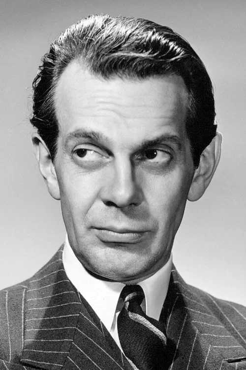 Photo of Raymond Massey
