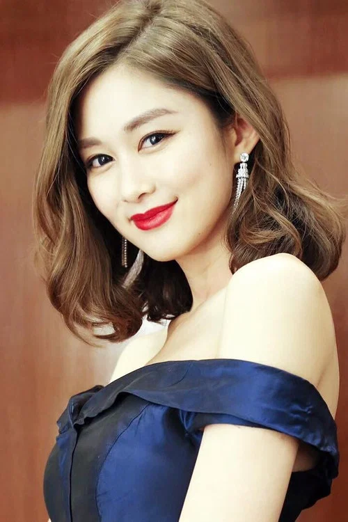 Photo of Eliza Sam