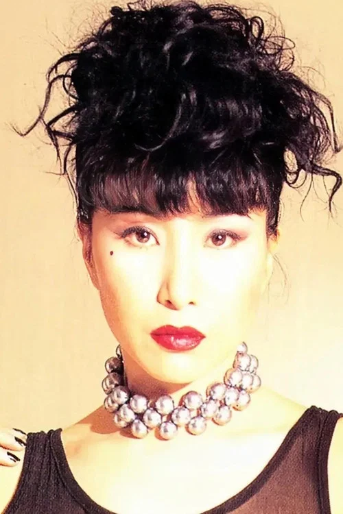 Photo of Julie Lee