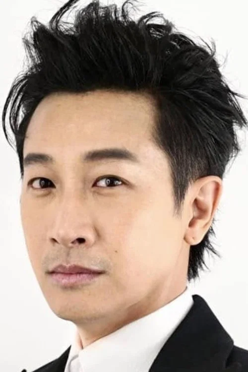 Photo of Darren Chiu