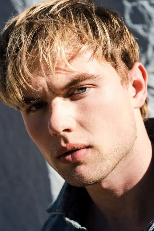 Photo of Garrett Wareing