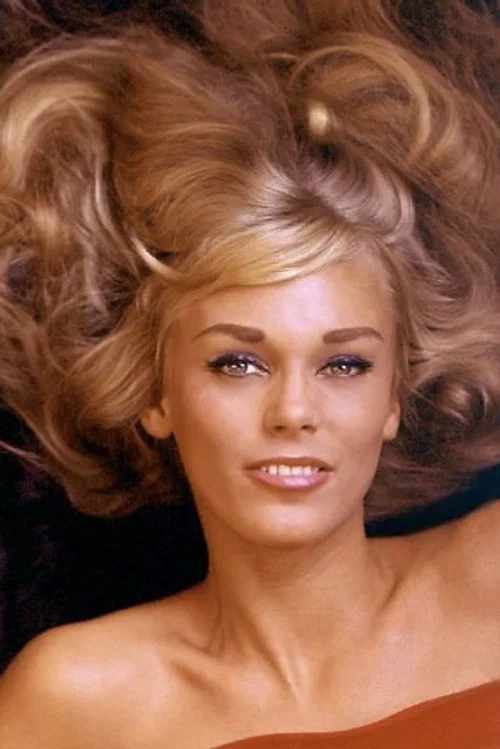 Photo of Connie Mason