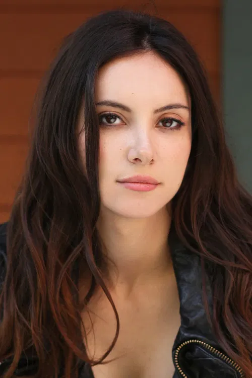 Photo of Samantha Robinson