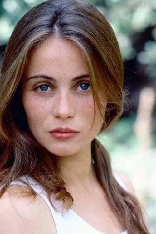 Photo of Emmanuelle Béart
