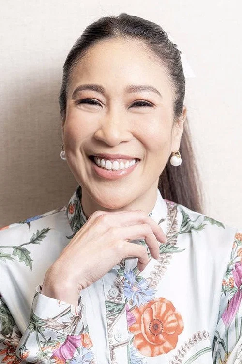 Photo of Annette Gozon-Valdes