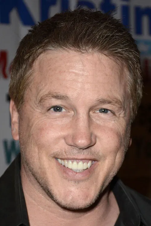 Photo of Lochlyn Munro