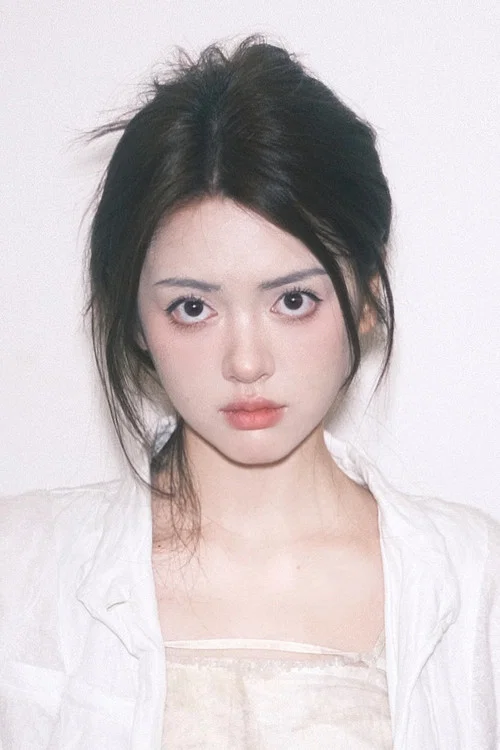 Photo of Eva Hu