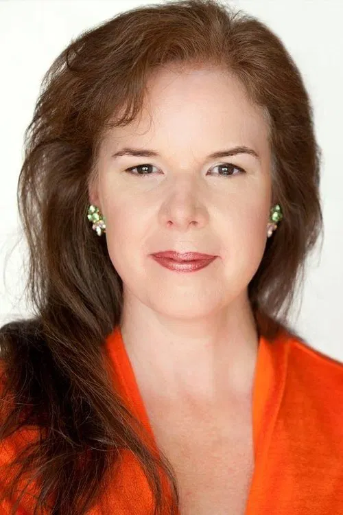 Photo of Lisa Bronwyn Moore